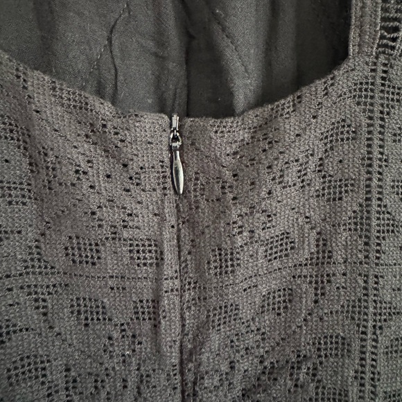 J.O.A Eyelet Lace Cross Strap Midi Dress Party Cocktail Reception Dress Size XS - Picture 10 of 15